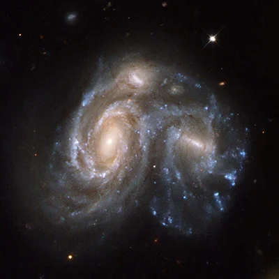 Arp 272